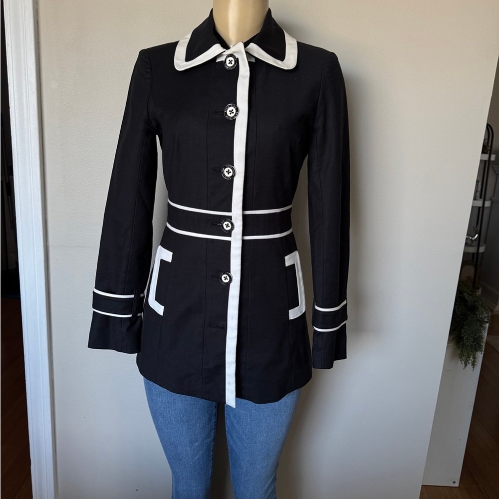 White House black market buttoned blazer size 00